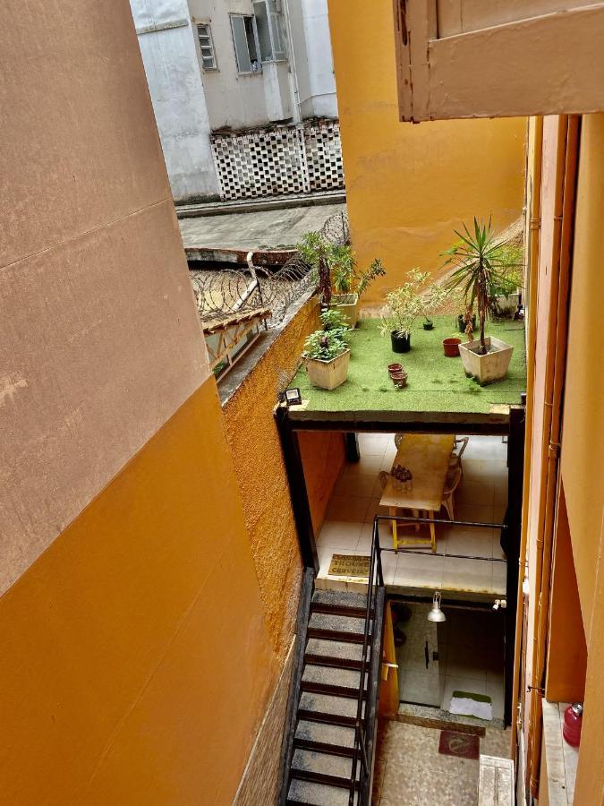 Rio Guesthouse - Um Quarteirao Da Praia De Copacabana Rio de Janeiro Exterior photo